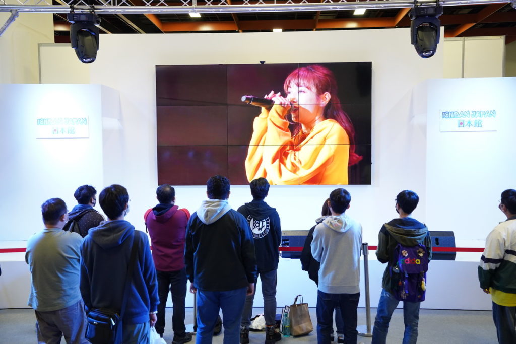 ICHIBAN JAPAN日本館舞台的周末高潮是少女偶像直播演出