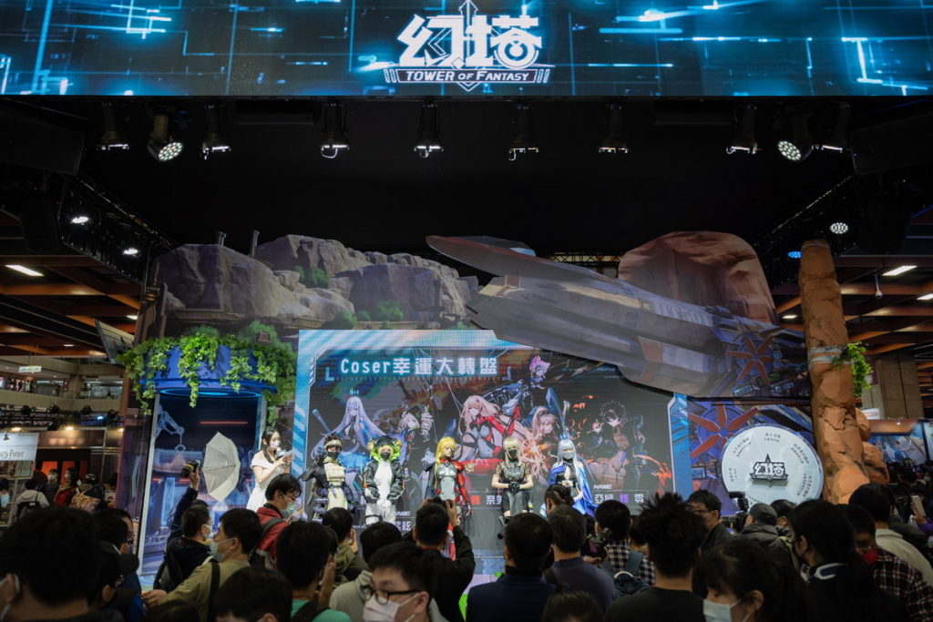 《幻塔》於2022台北國際動漫節參展首日 吸引大量人潮搶先體驗