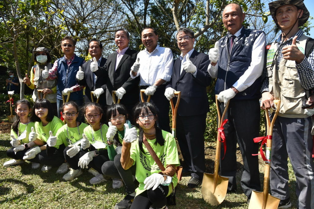 3月12日植樹節，新北市在文山農場舉辦植樹節活動，宣示「新北山海造林計畫」正式啟動，（圖／東森集團提供）