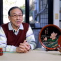 談到父親陳火慶，陳清輝總可以如數家珍說出許多故事，當陳清輝把父親的作品拿出來介紹時眼中總會閃著自信的光芒。