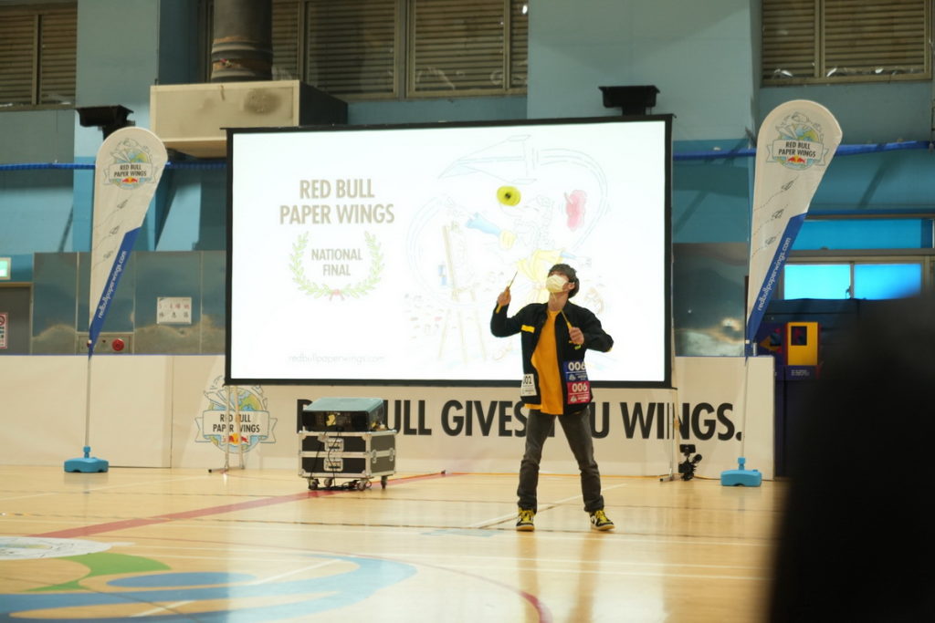 2022 Red Bull Paper Wings世界紙飛機大賽台灣決賽_台灣花式冠軍馬成發_以扯鈴結合迴旋紙飛機