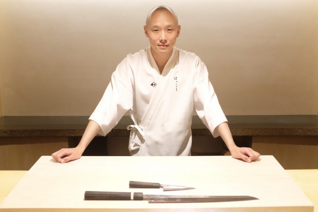 壽司職人佐藤博之，以其驚人的廚藝，獲得米其林一星的肯定。（圖片來源：©MAGURO & SHARI）