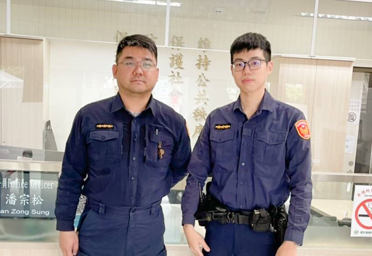 處理警員楊凱帆（左）、楊承勳（右）。