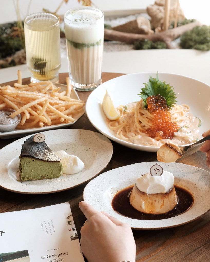  誠品信義店｜Waku Waku pasta日式洋食餐廳，可以一邊眺望信義區美景享用道地和風義大利麵，與媽咪一起拍張網美照。
