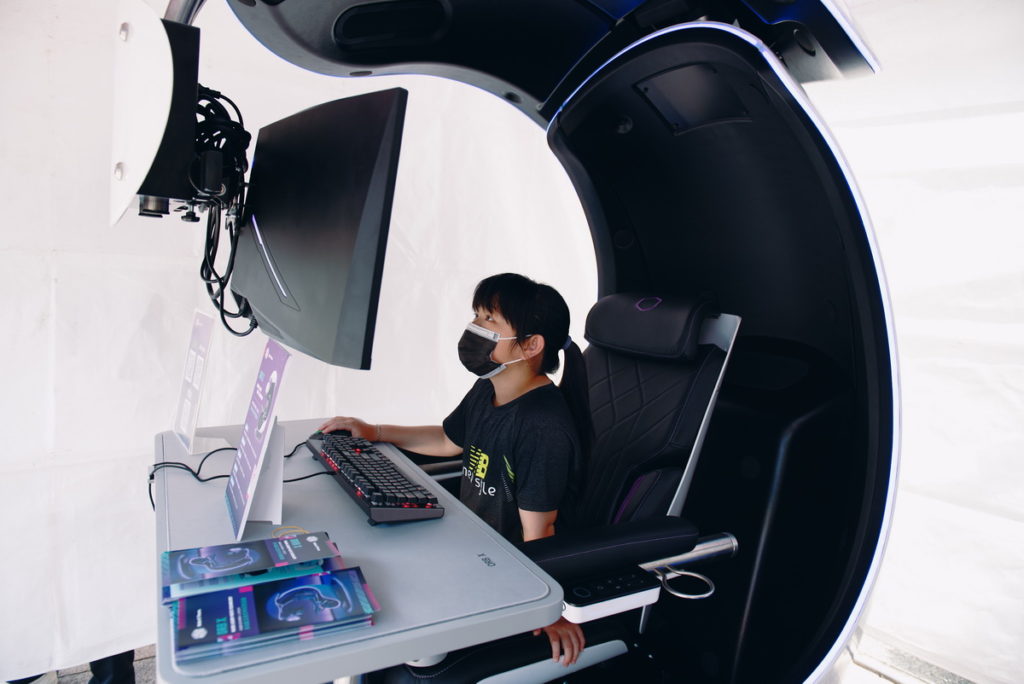 玩家們心目中的夢幻逸品Orb X 帶至現場   人體工學設計座椅、立體環繞音響 為玩家帶來一場視覺與聽覺的全方位感官饗宴