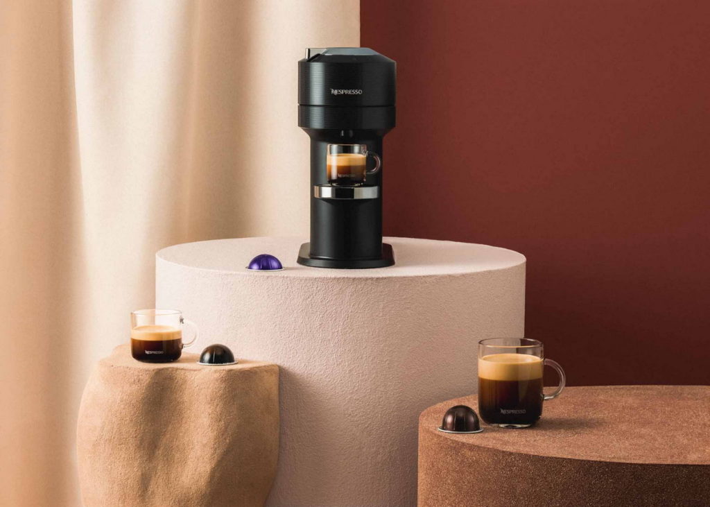 Nespresso Vertuo系列首次在台登場，Vertuo Next咖啡機外型將科技、時尚、簡約概念完美結合，呈現優雅質感的迷人風格
