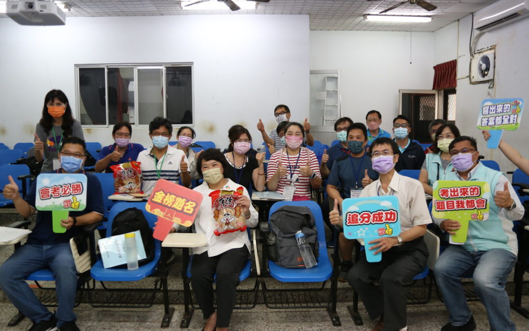 國中會考首日　黃敏惠市長巡視考場防疫並為考生加油打氣