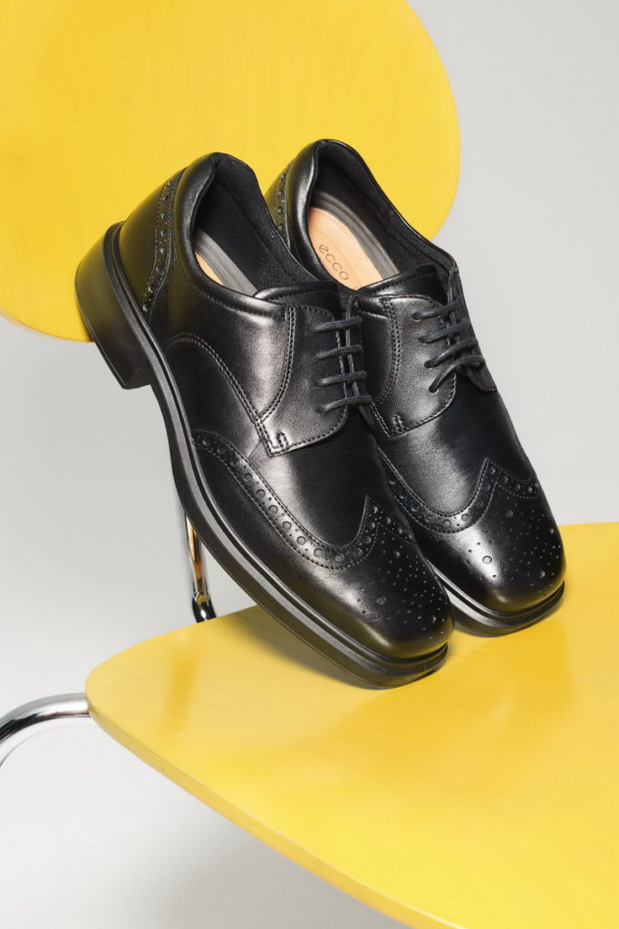 【HELSINKI 2】_黑色_雕花紳士皮鞋_$6,380