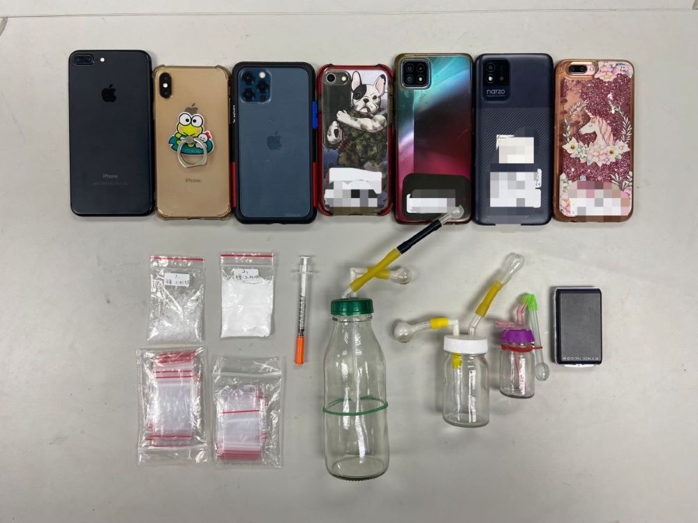 犯案用手機、毒品及吸食器