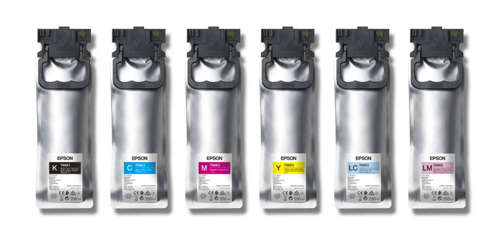 Epson SL-D1030採用新款墨水包，透過增加可用墨水量及精簡儲存空間，落實品牌永續環保的設計理念。