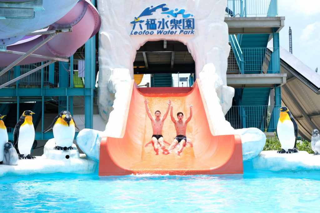 北台灣最大最好玩的六福水樂園正式對外開放，就在這炎夏中跳進冰凍滑道馬上暑氣全消
