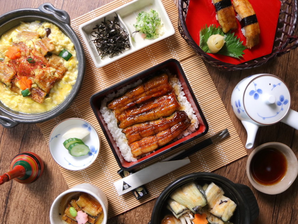 台北老爺七月起，中山日本料理廳「鰻鰻食光」登場，品嚐共七道鰻魚特色料理。