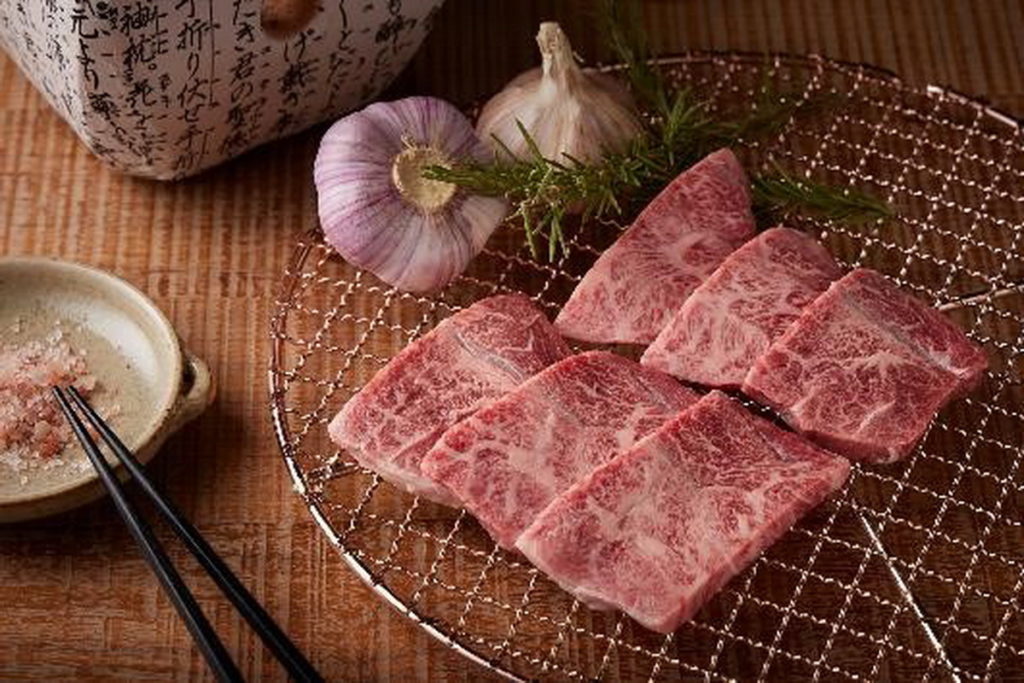 A5日本黑毛和牛冷藏板腱燒肉片200g售價：$ 1200