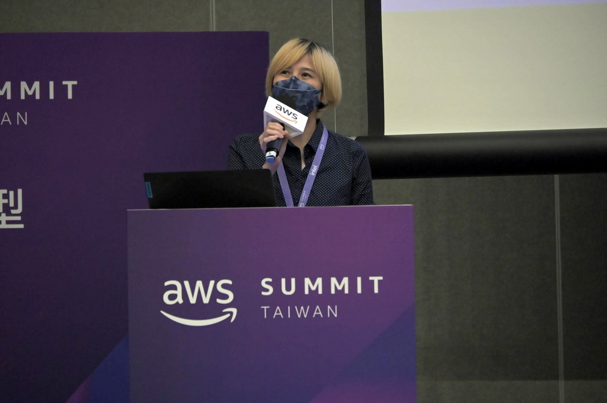 TVBS策略與新創事業部總監邱雯如於2022 AWS台灣雲端高峰會中分享TVBS數位轉型歷程
