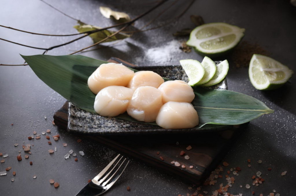 萊爾富《中秋迎禮》預購專刊推出通過日本認證分級的佐佐鮮日本生食干貝(190g)，9月6日前專刊預購售價480元。