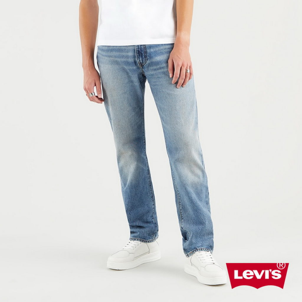 99暖身慶必買夯品【LEVIS】牛仔褲外套，momo獨家多款任選1,690元。