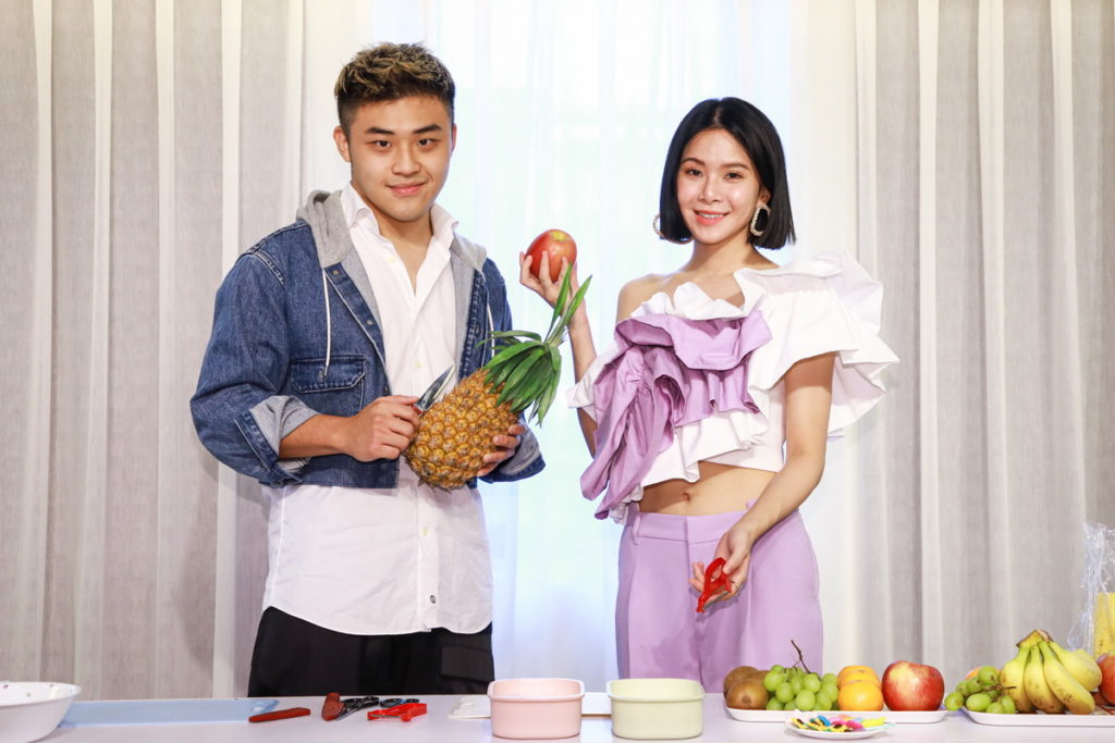 創作歌手陳思函與劉亮延為弱勢兒童料理健康水果餐盒