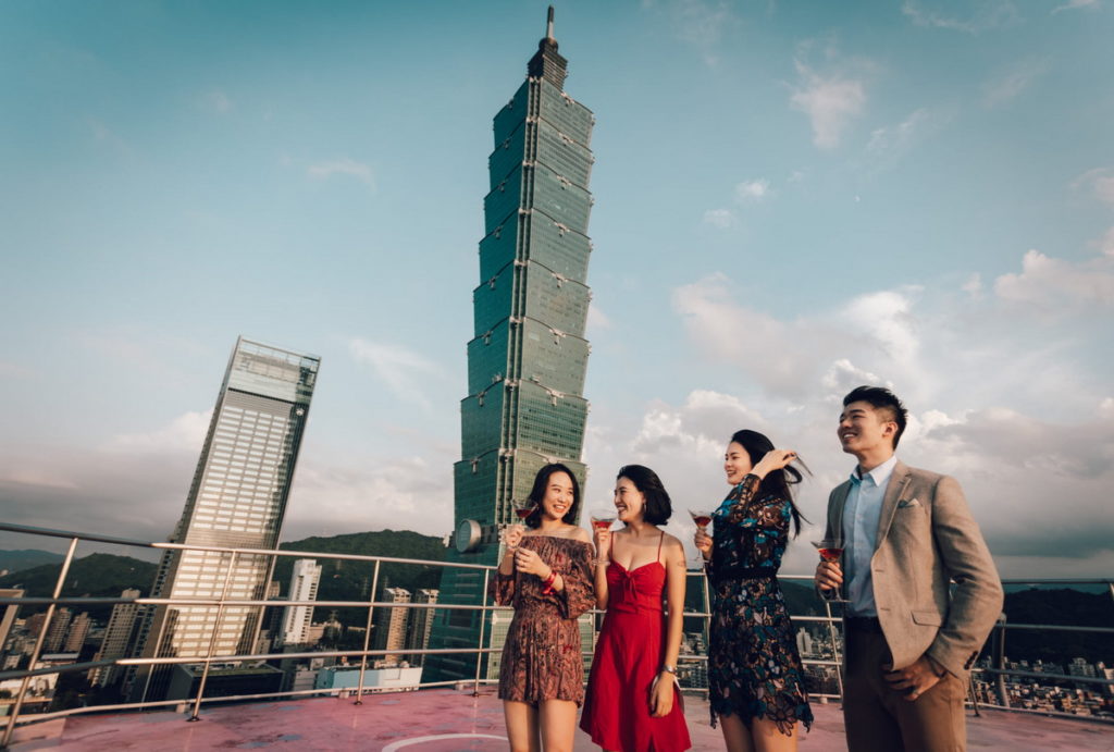 說到求婚，台北君悅酒店絕對榜上有名，獨家的停機坪求婚體驗，去年一開放便造成轟動