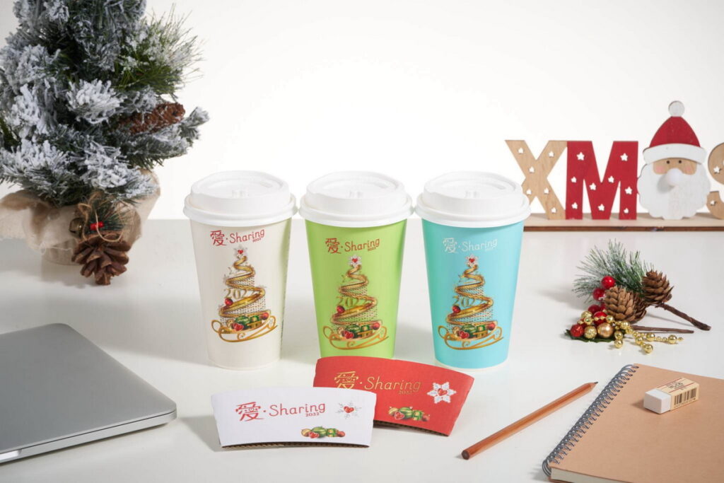 CITY CAFE全面換新裝迎接充滿「愛」的聖誕節，首波「愛‧Sharing主題咖啡杯」將於11月16日上市，推出白、粉藍、粉綠3款主題杯 