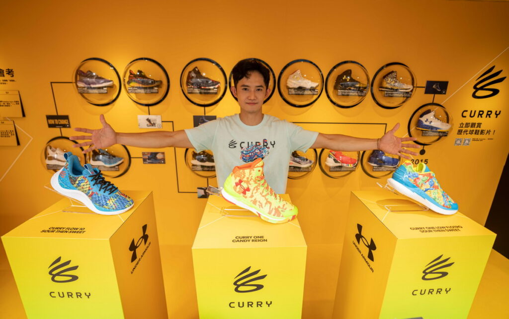 Team UA蔣淯安一覽Stephen Curry在近10年內如何與球鞋科技同步進化，創造自身傳奇！