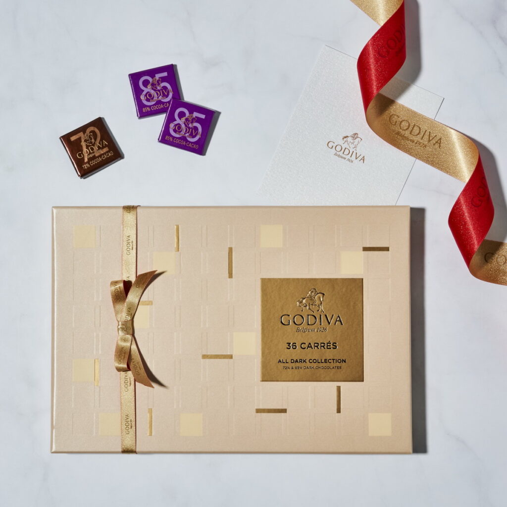 片裝黑巧克力禮盒36片裝嚴選頂級原料與GODIVA百年巧克力製作工藝，完美帶出可可的美好濃醇，兼具美味與高顏質，不管送禮自用都非常合適！NT$1,950 (含運)