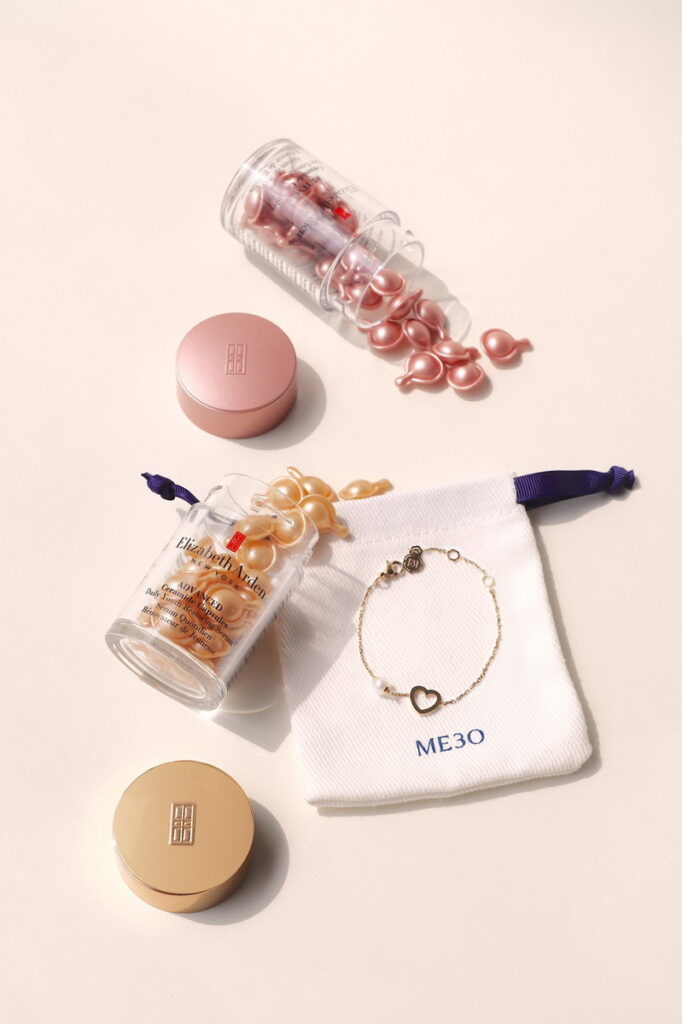 雅頓『小金粉珍珠聯名禮盒』，內含黃金膠囊與玫瑰金膠囊各30顆，超值優惠！