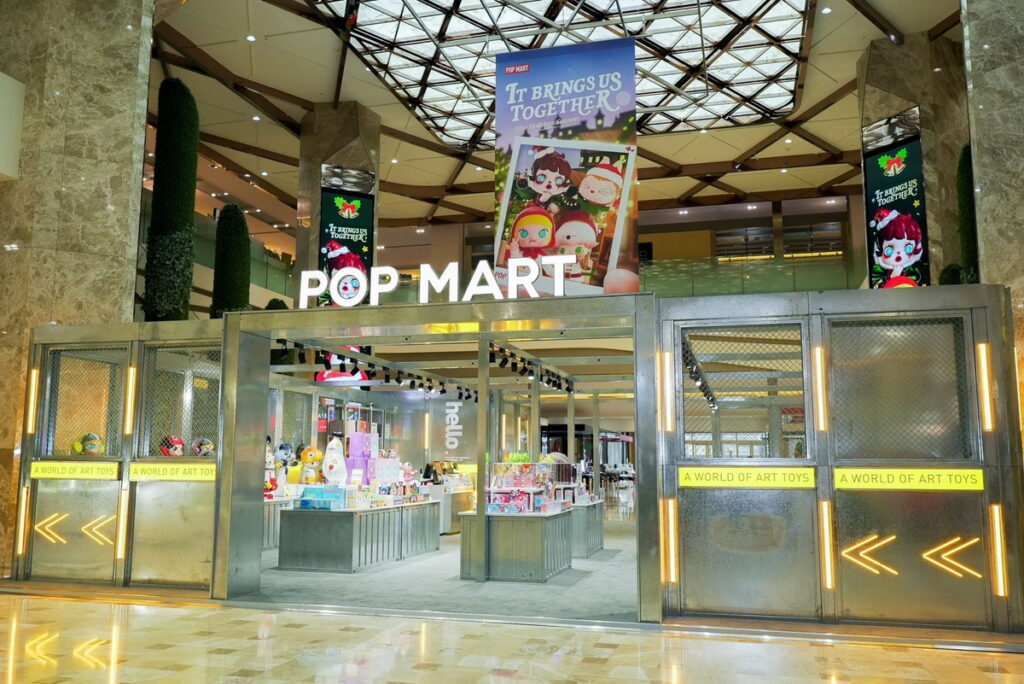 POP MART台南南紡店於12月2日正式開幕，超過40坪店面坐落南紡購物中心A1館一樓的時尚廣場。