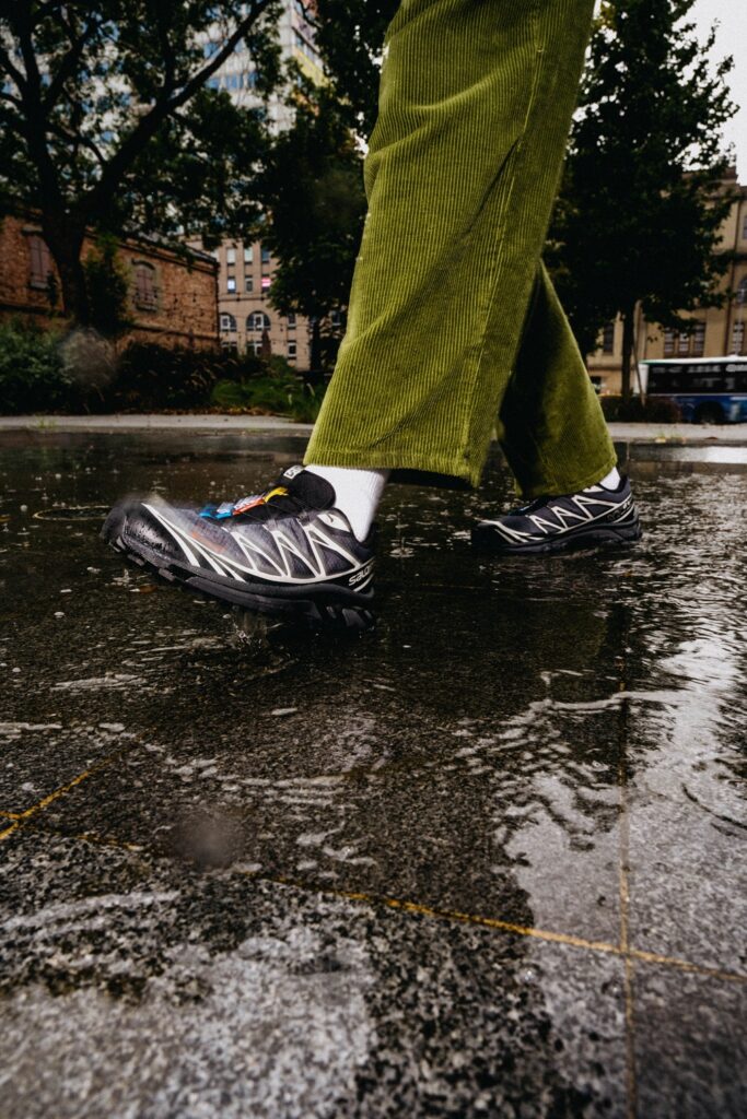 Salomon XT-6 GORE-TEX全新版本，冬季雨勢再大都能潮流有型。