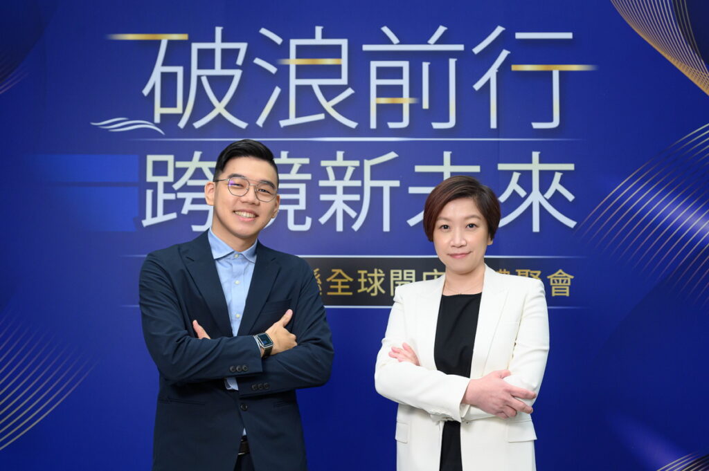 亞馬遜全球開店總經理陳思芬（右）及錸立康Akasa電商事業負責人陳韋佑（左）