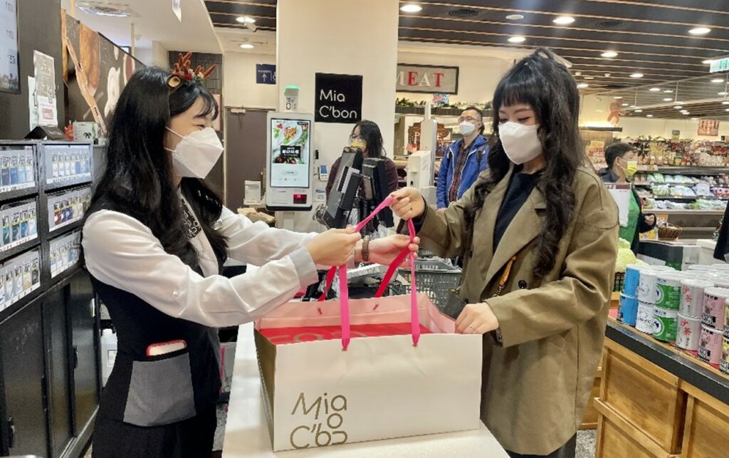 全新頂級超市「Mia C’bon」大方送出千元購物金寵舊粉(照片提供_ Mia C’bon)