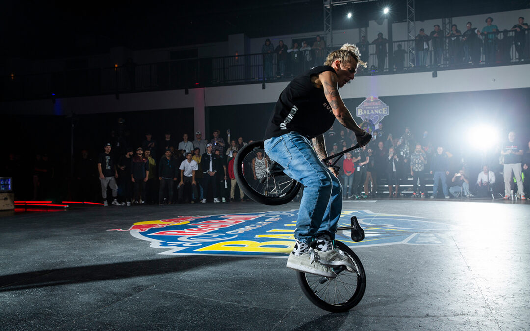 睽違10年重磅回歸的極限單車炫技舞台！Red Bull Circle of Balance由加拿大選手Prévost勇奪冠軍