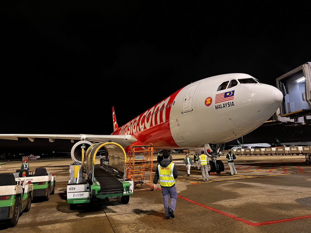 睽違近三年，AirAsia X 班機再次降落桃園機場