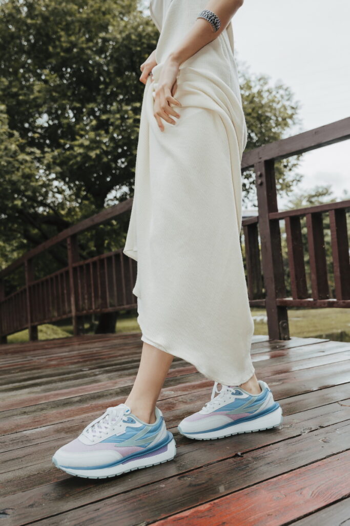 FILA RENNO 中性運動鞋