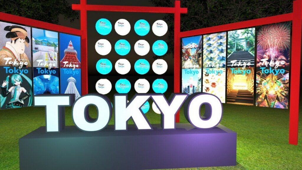 東京燈籠展示由藍白相間的Tokyo Tokyo燈籠以及東京知名景點的布幕所構成，跳脫既往的花燈框架呈現出東京多元的旅遊魅力。（圖片來源：ⒸTCVB）