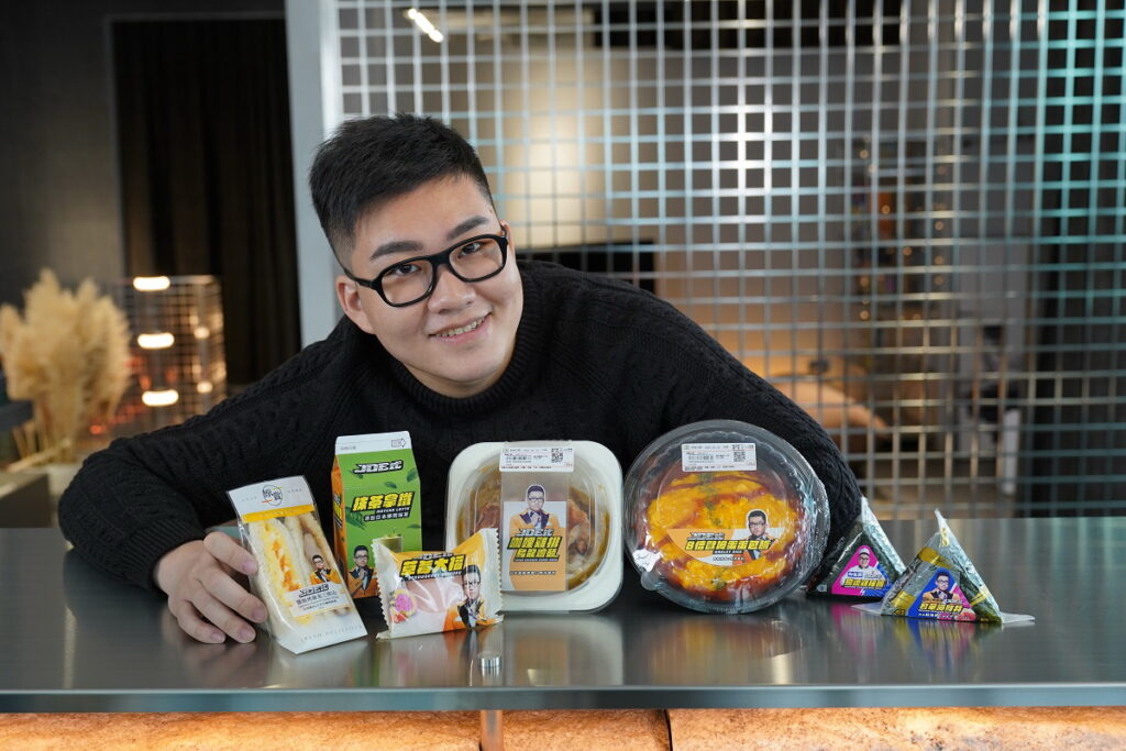 7-ELEVEN攜手百萬訂閱「爍金級YouTuber」Joeman合作推出另類星級聯名,以「JOE式愛美食」為主題,全新開發7款新品