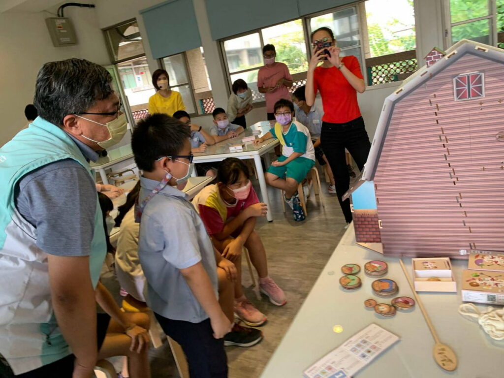 　嘉義市與灃食公益飲食文化教育基金會合作，攜手導入「營養5餐」教育計畫。