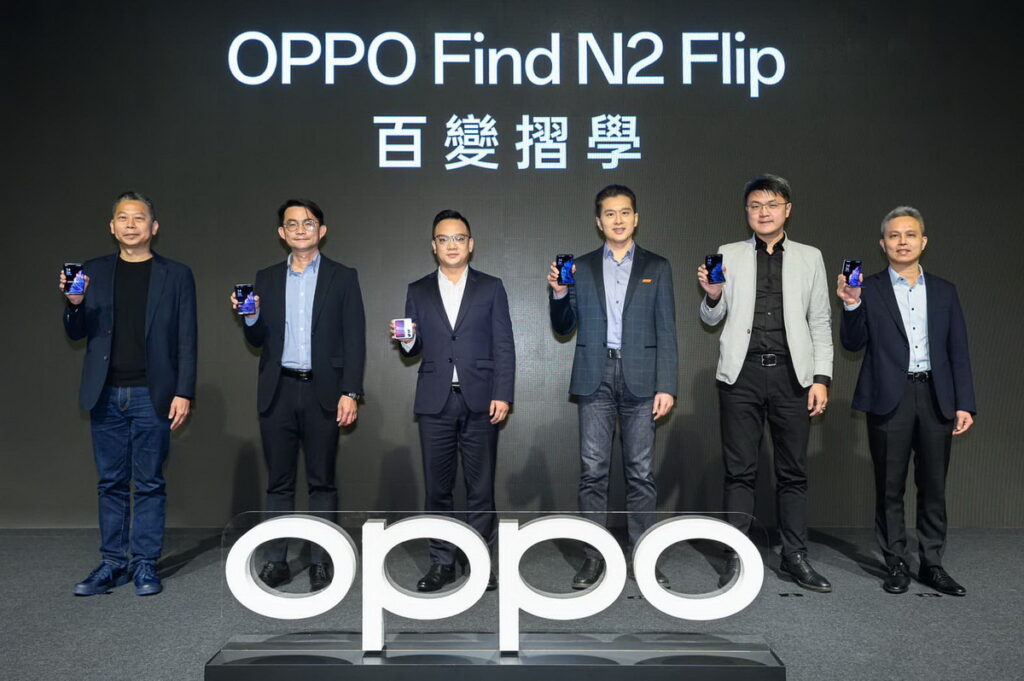 OPPO Find N2 Flip 系列正式在台發表，OPPO台灣市場總經理劉金及重要電信商夥伴一同共襄盛舉。