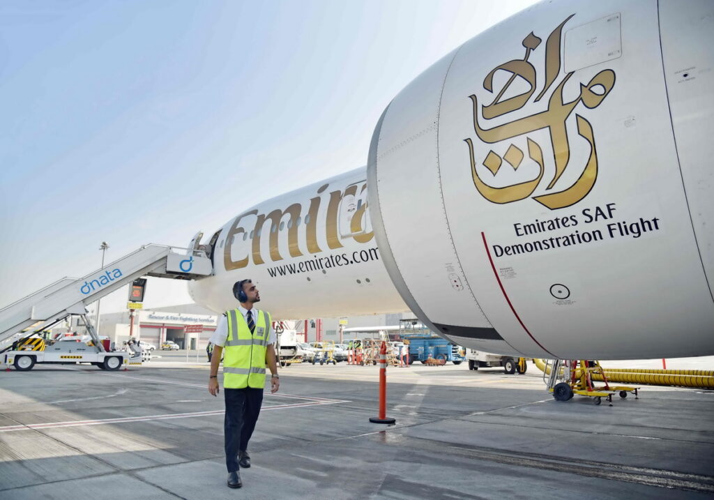 阿聯酋航空首架以100% SAF驅動的示範航班自杜拜國際機場出發，成功於杜拜海岸線上空飛行超過一小時