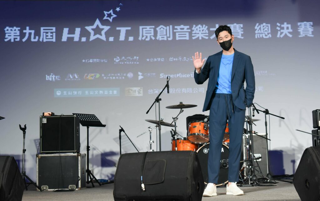 歌手周興哲擔任第九屆原創音樂大賽評審長 照片提供 台灣青年夢想聯盟協會