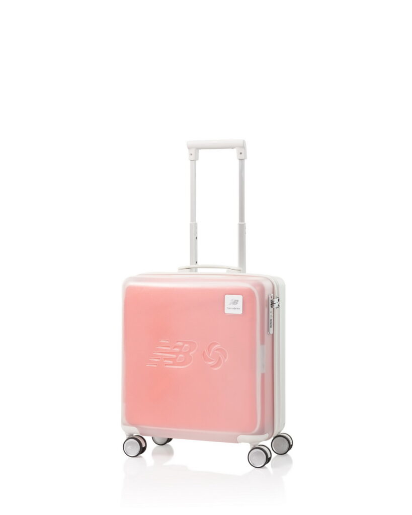 18吋登機箱 - 白箱+收納包(顏色為白和橘&粉和藍) 售價10,280