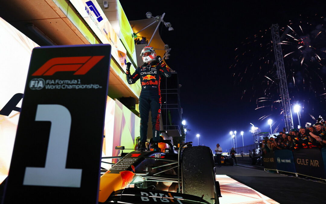旗開得勝！Red Bull車隊Verstappen、Pérez包辦F1巴林大獎賽冠亞軍