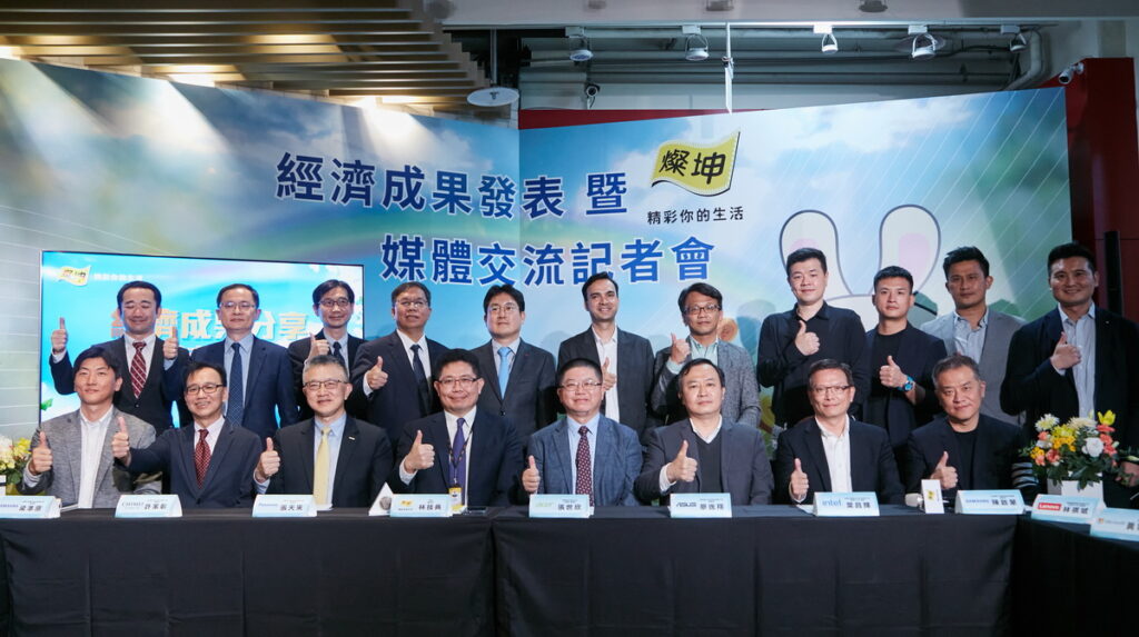 燦坤號召在3C業界指標品牌大廠聯合發起，共同提出燦坤獨家『加倍兔回饋方案』。(燦坤提供)