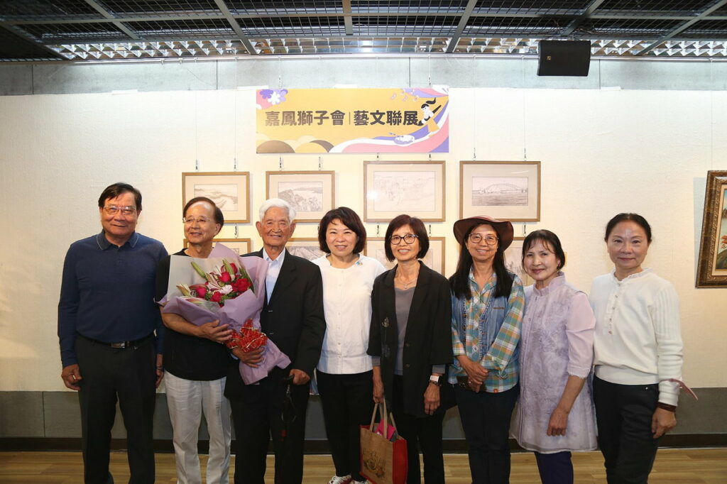 陳清祥先生與市長及家人合照