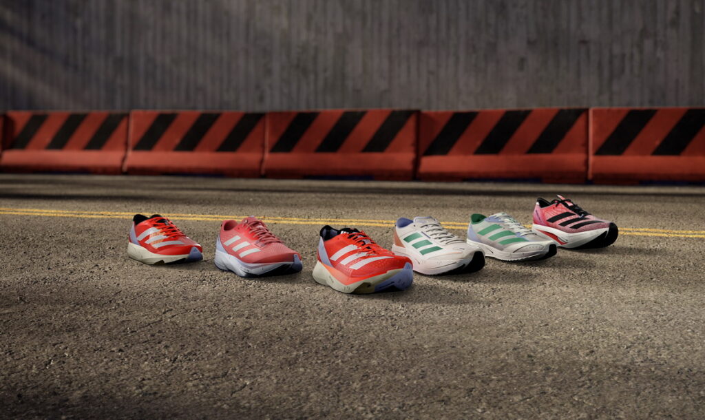 ADIZERO系列六大鞋款除了推出主打全新色「火焰紅」與清爽的白綠搭配之外，其中的三款跑鞋ADIOS PRO 3、BOSTON 11與ADIZERO SL更首次推出全白款式