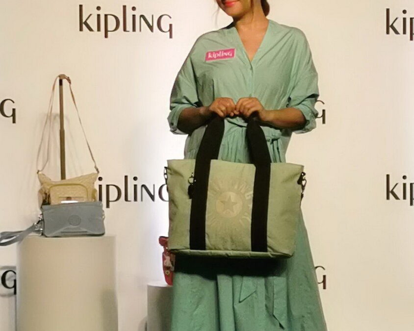 Selina擔任Kipling品牌年度代言人　分享母親節最佳選禮指南 我買包「袋」妳走！