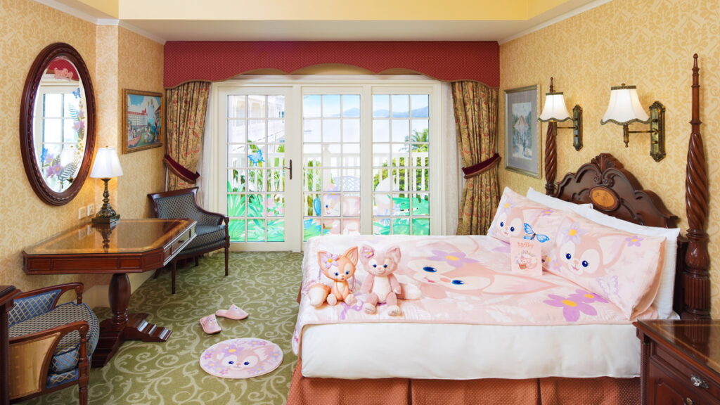 延續Fans-tasy之旅，記得預訂於香港迪士尼樂園酒店的「LinaBell萌粉世界」主題客房