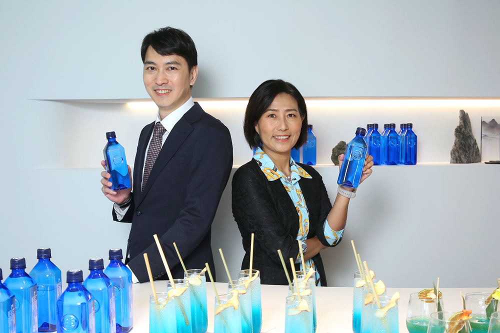 ▲慷碩生醫 副總經理 宋雲崴與克麗緹娜集團 台灣區事業體 總經理 陳白瑛。 (圖/慷碩生醫提供)