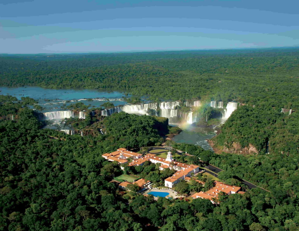 伊瓜蘇「Hotel das Cataratas, A Belmond Hotel, Iguassu Falls」將一定比例的收入回饋給社區...(圖片由Booking.com提供)