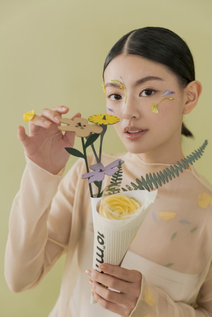 超限量甜點花束將於指定場次提供限量免費兌換。