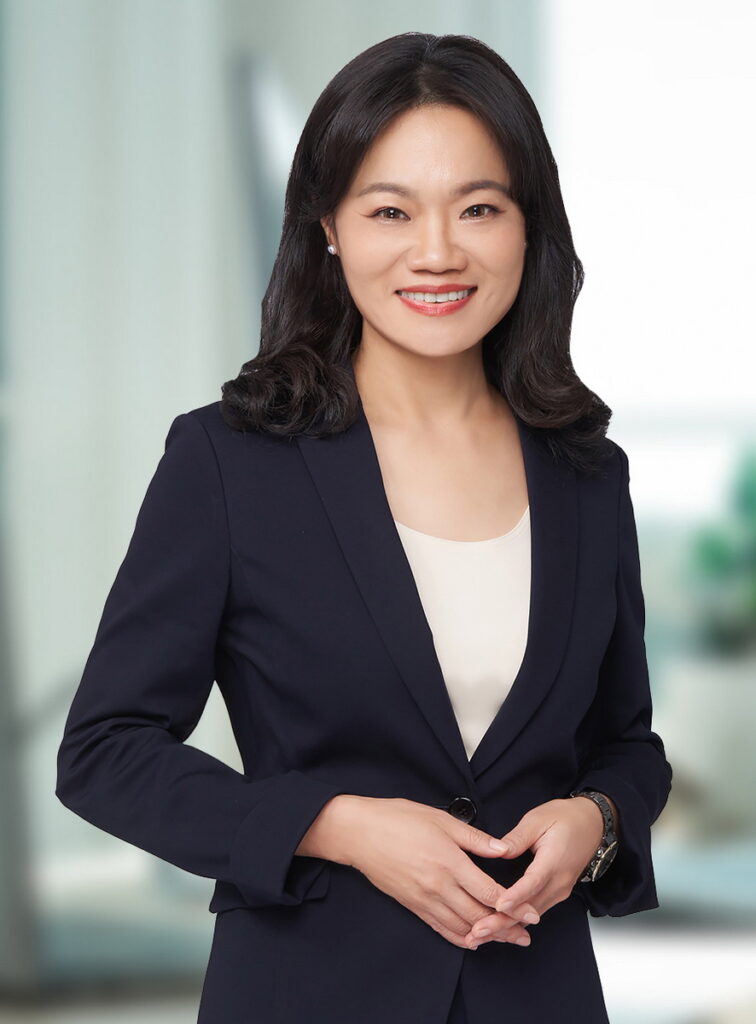 momo財務長 呂鈺萍蟬聯「最佳財務長」第三名。
